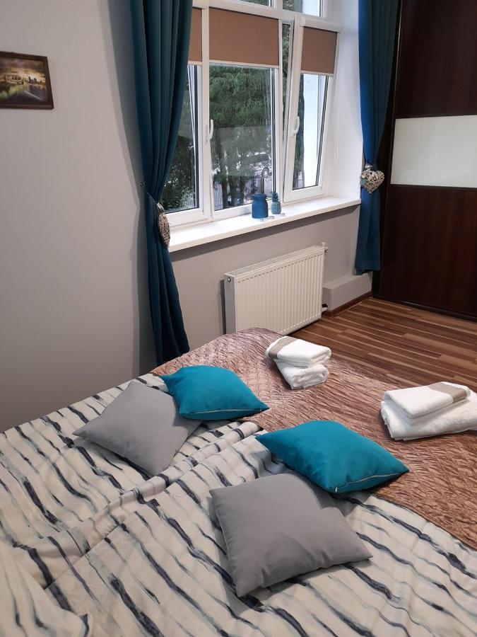 Appartement Mieszkanie Z Widokiem Na Park -Cieplice Slaskie Zdroj à Jelenia Góra Extérieur photo