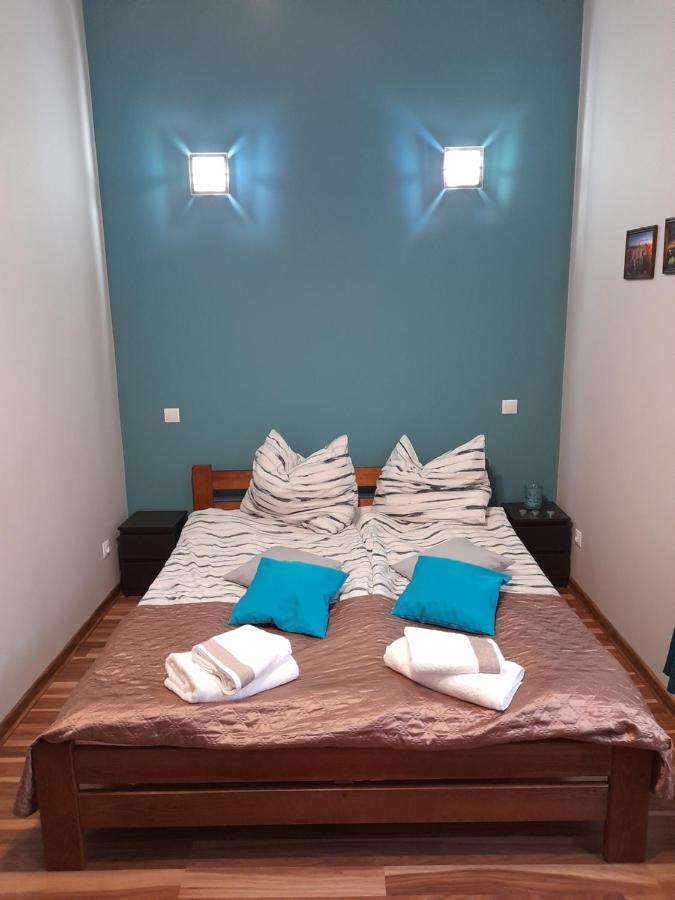 Appartement Mieszkanie Z Widokiem Na Park -Cieplice Slaskie Zdroj à Jelenia Góra Extérieur photo